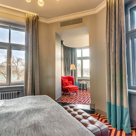 Grand Poet Hotel And Spa By Semarah Riga Ngoại thất bức ảnh A room at the hotel