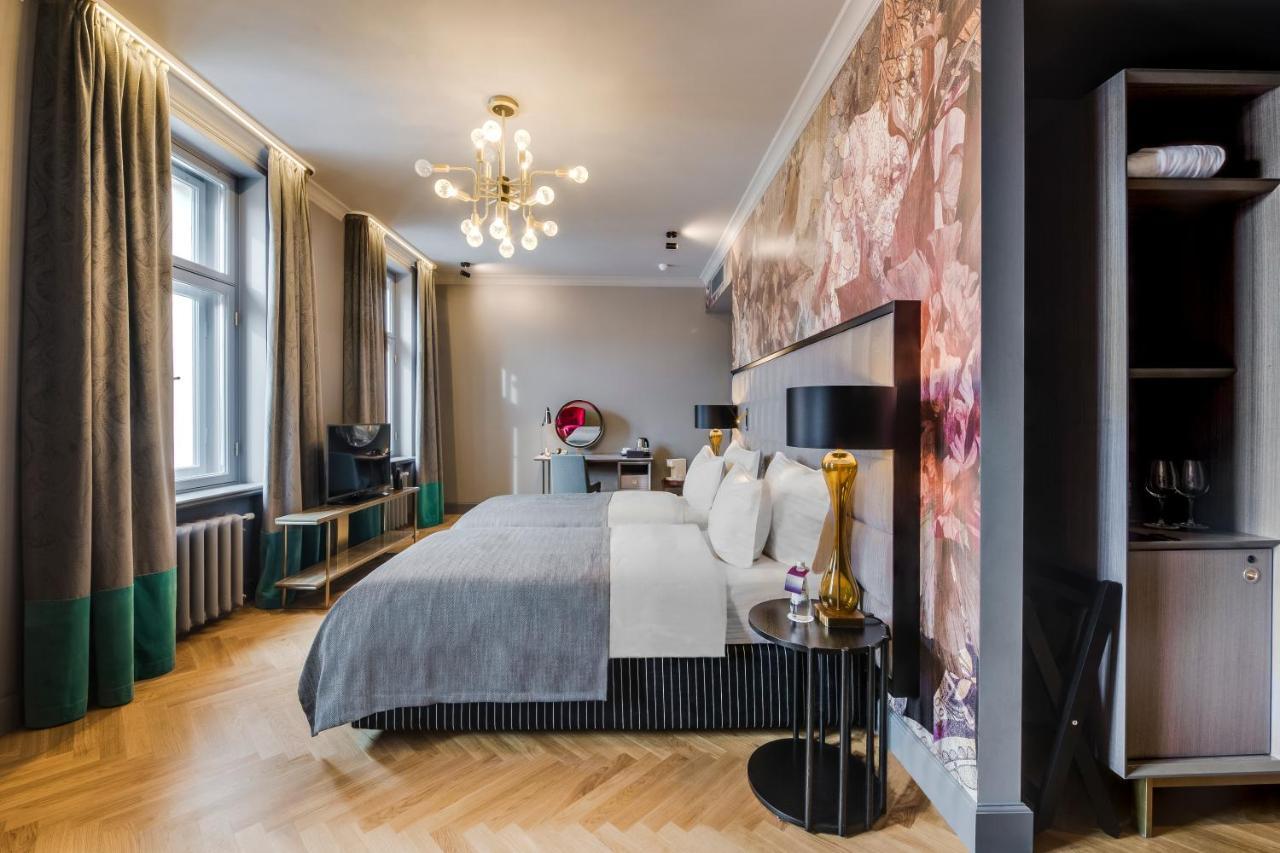 Grand Poet Hotel And Spa By Semarah Riga Ngoại thất bức ảnh Suite