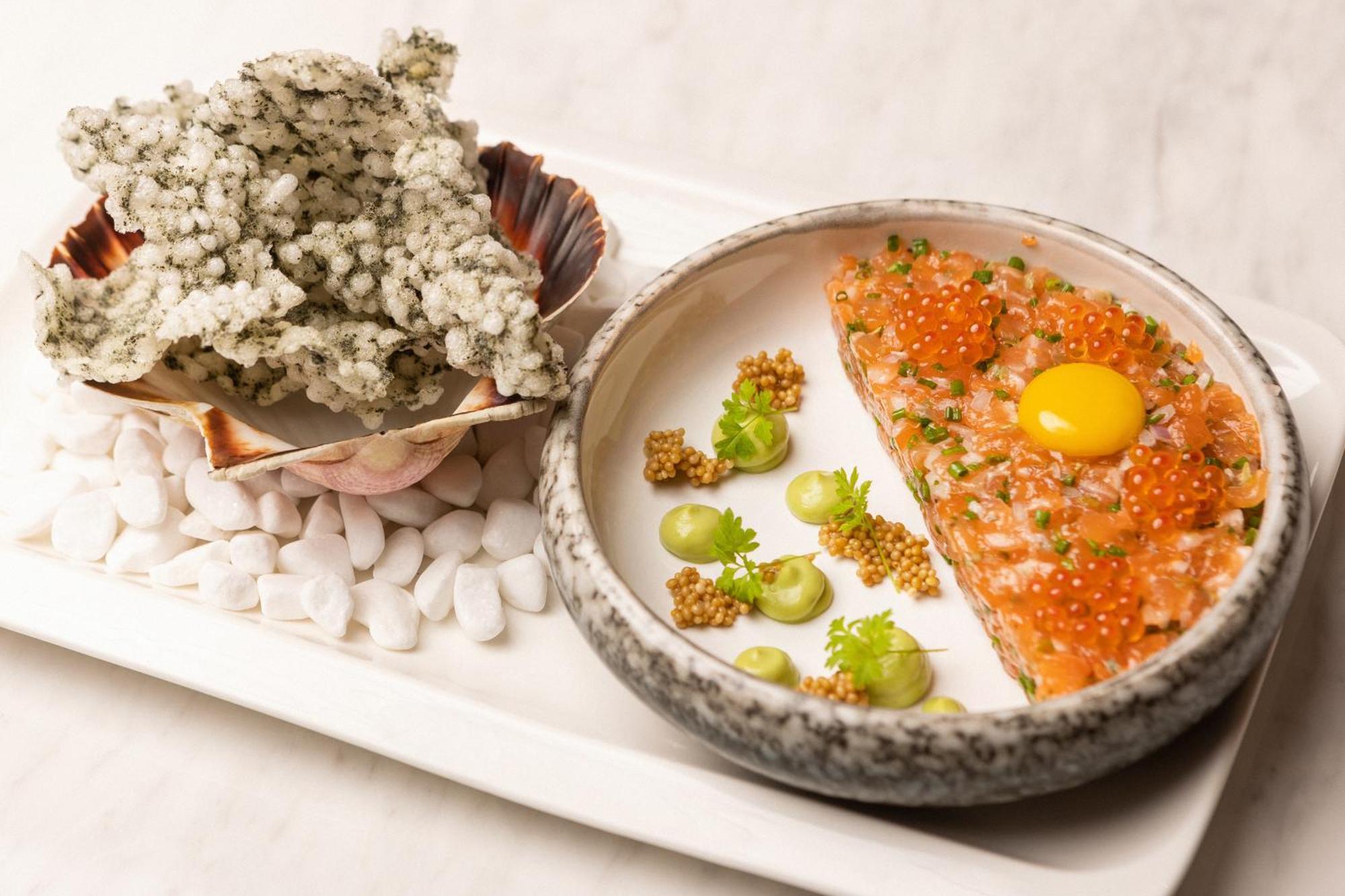 Grand Poet Hotel And Spa By Semarah Riga Ngoại thất bức ảnh Salmon tartar