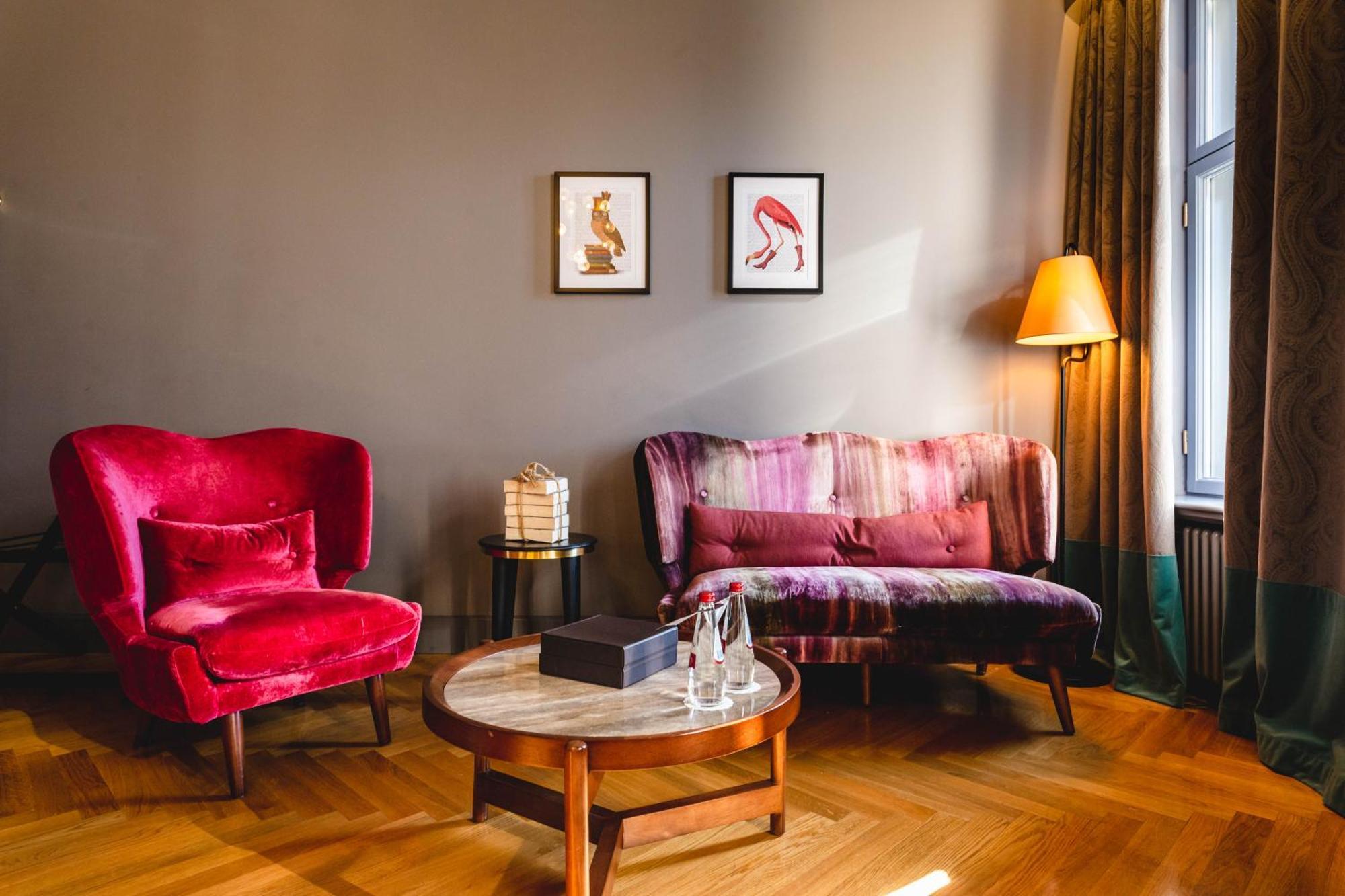 Grand Poet Hotel And Spa By Semarah Riga Phòng bức ảnh A room at the Hotel