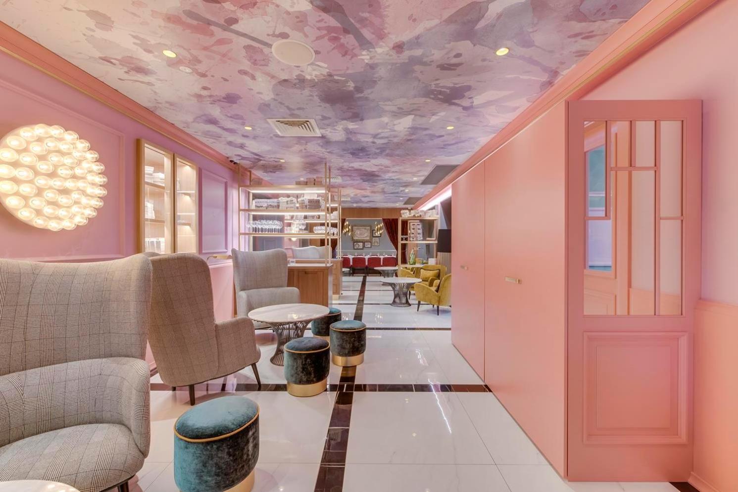 Grand Poet Hotel And Spa By Semarah Riga Ngoại thất bức ảnh The interior of the hotel