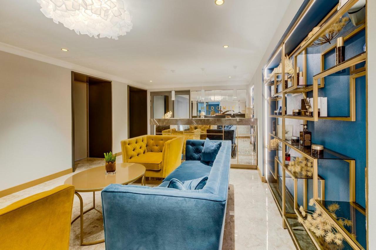 Grand Poet Hotel And Spa By Semarah Riga Ngoại thất bức ảnh The interior of a typical apartment